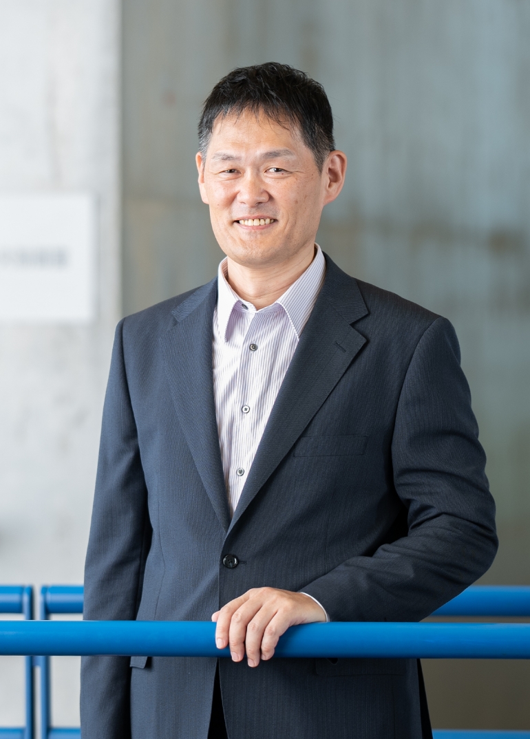 専務取締役　知久 仁史